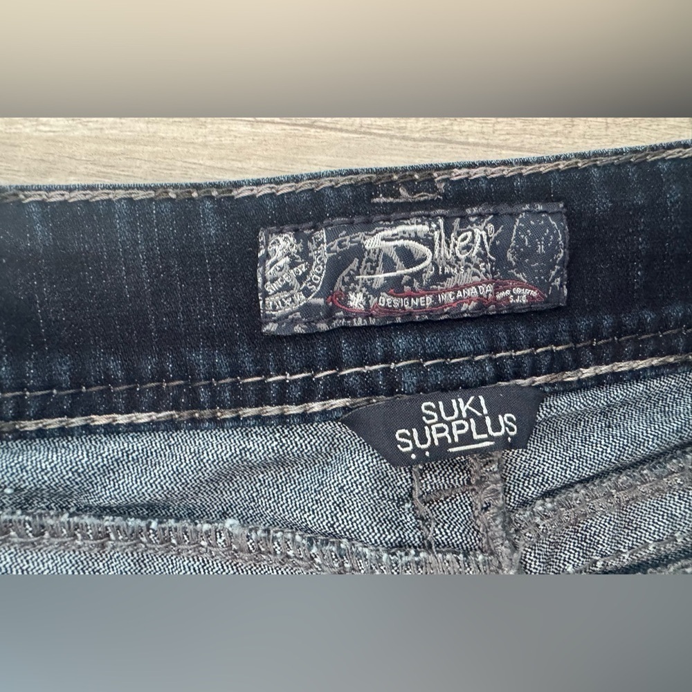 Silver Jeans Suki Surplus Boot Cut Dark Wash Patch Pockets Size 31 x 32 - Picture 11 of 12